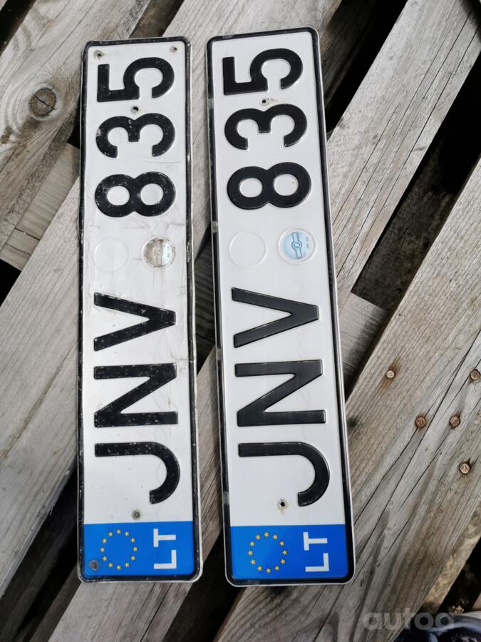 JNV835