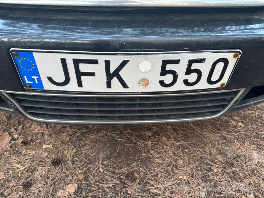 JFK 550