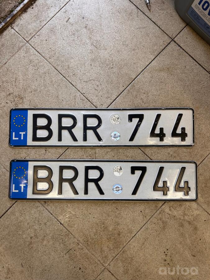 BRR744