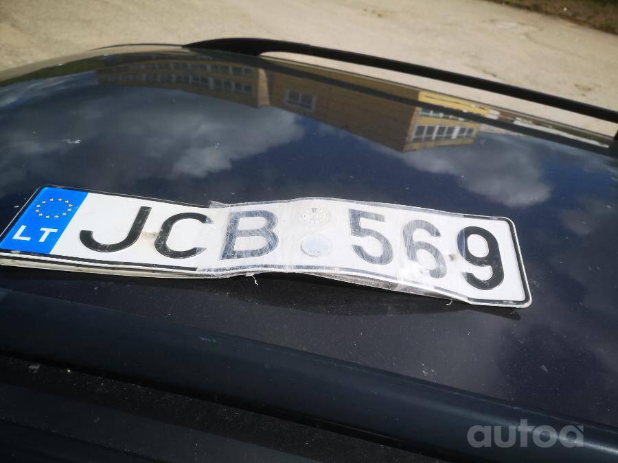 JCB569