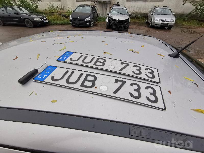 JUB733