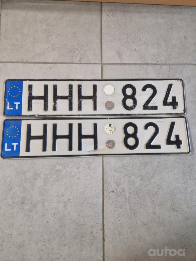 HHH824