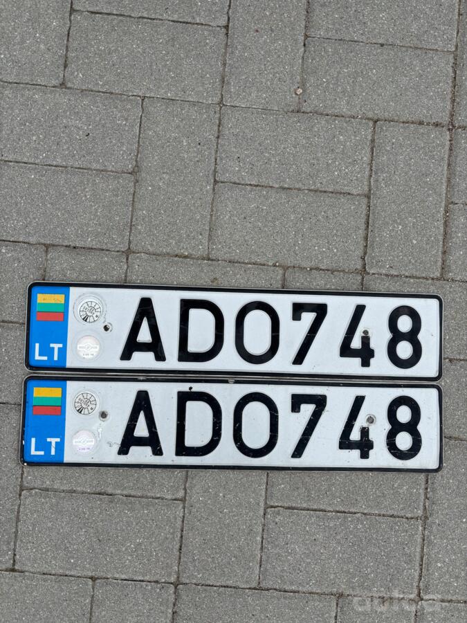 ADO748