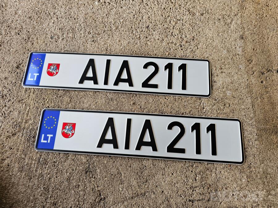 AIA211