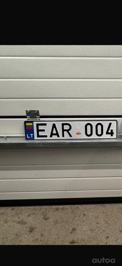 EAR004