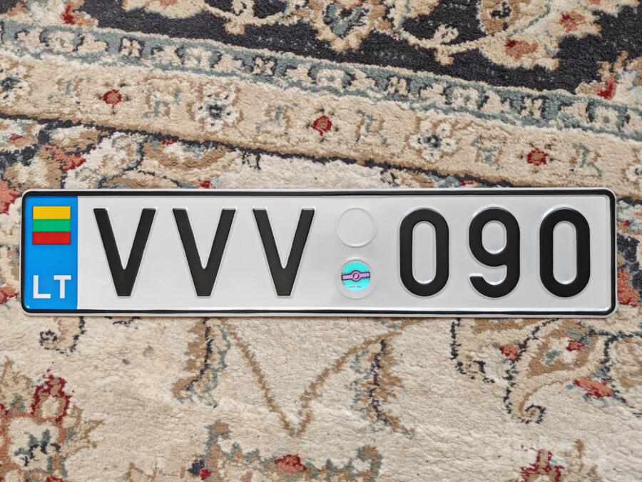 VVV 090