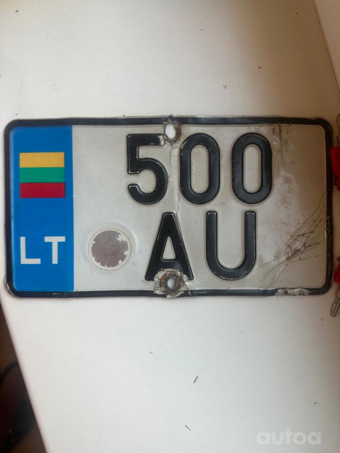 500AU