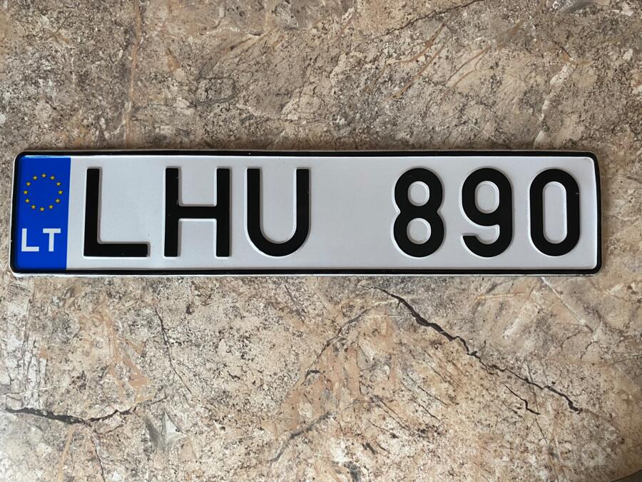 LHU 890