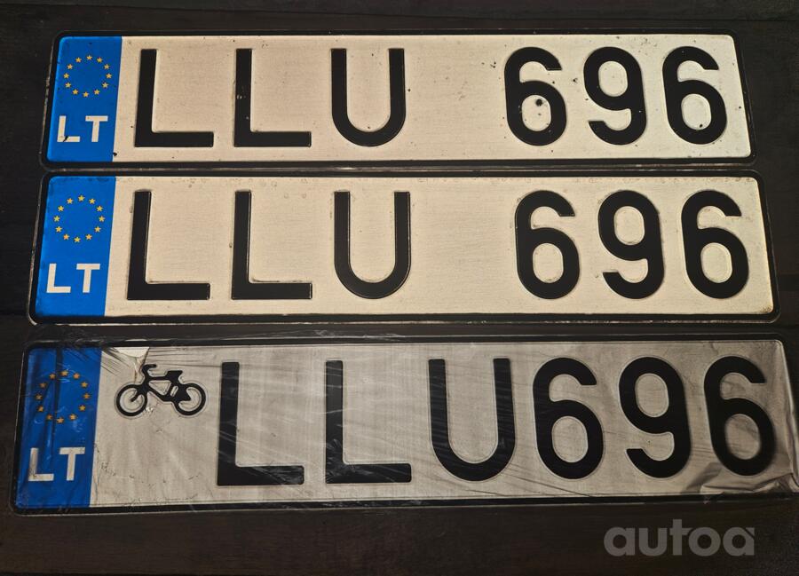 LLU696