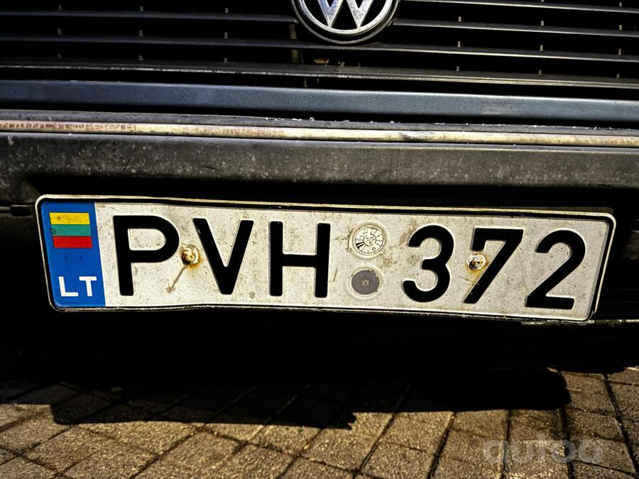 PVH372