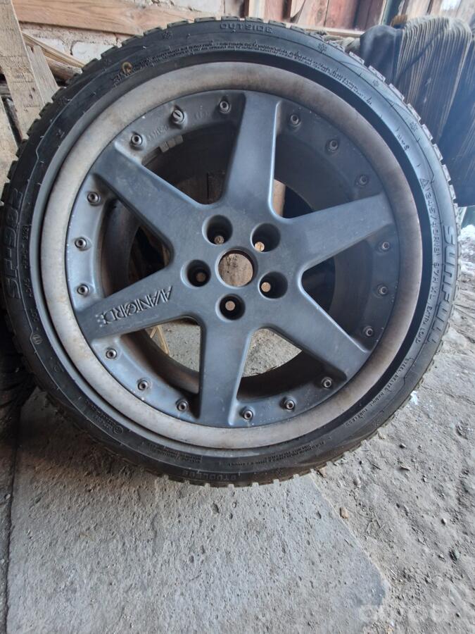 BBS Avantgard, lietie