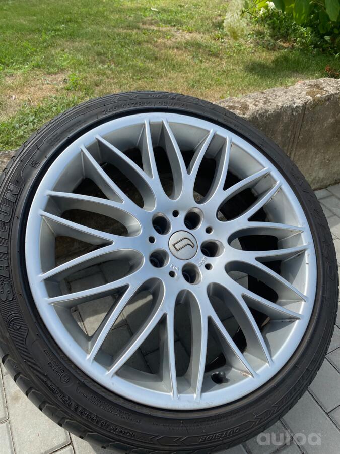 Audi a4, lietie