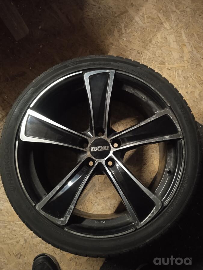 ADVANTI KALLISTO BLACK, lietie