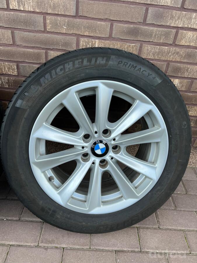 BMW, lietie