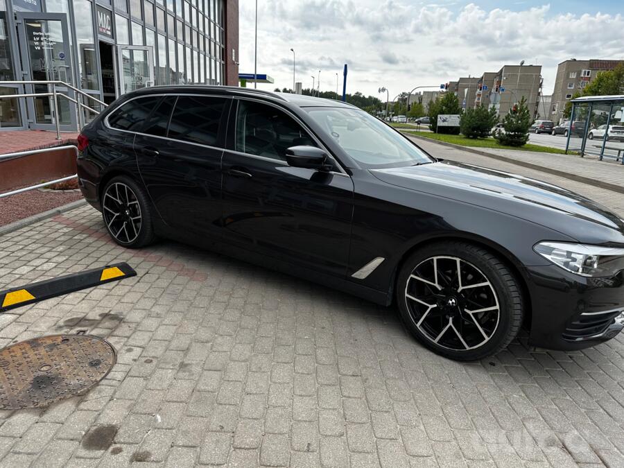 Bmw , mercedes, lietie