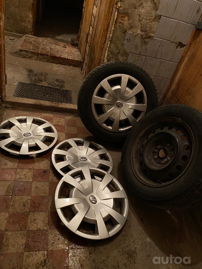 TOYOTA, ražotāja