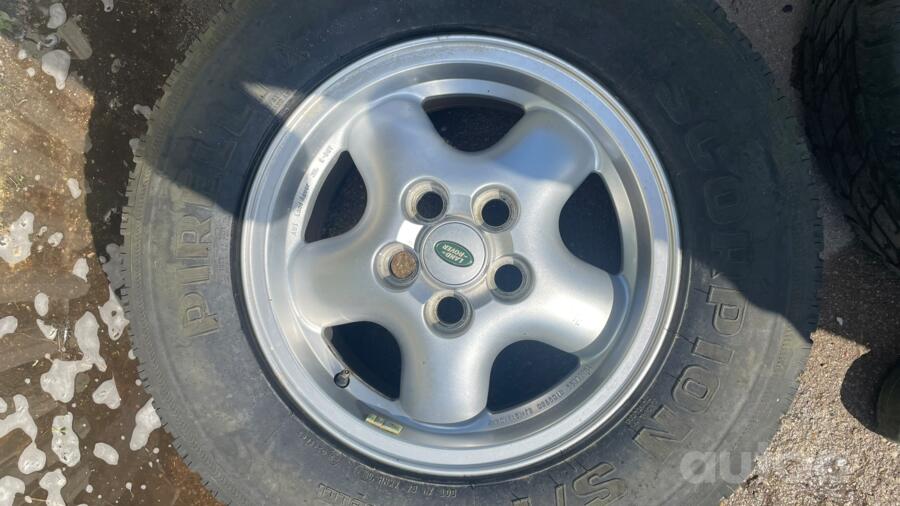 Land Rover, lietie