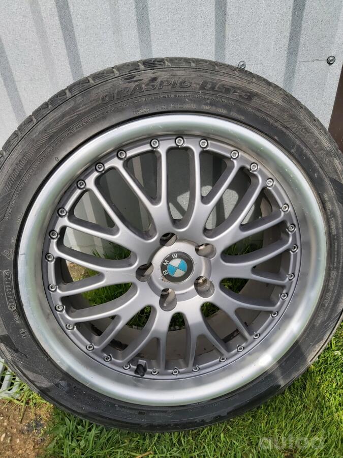 BMW, lietie