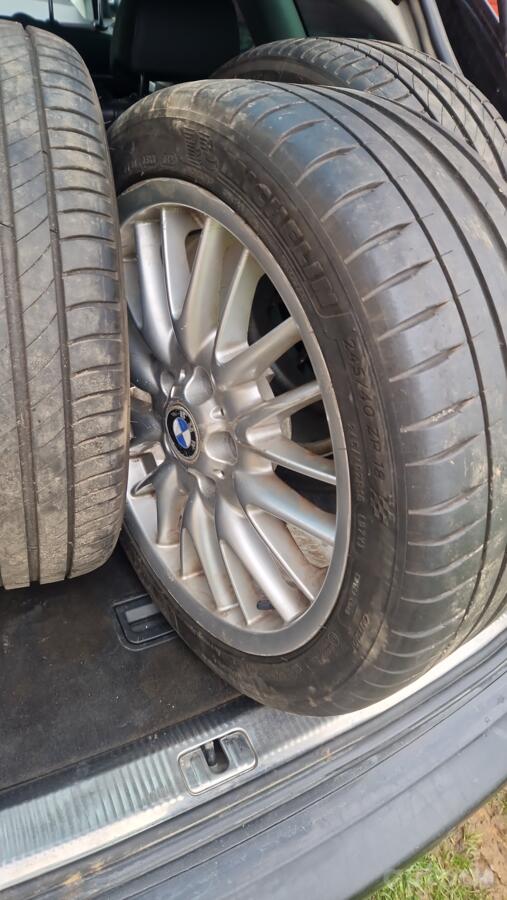 BMW, lietie