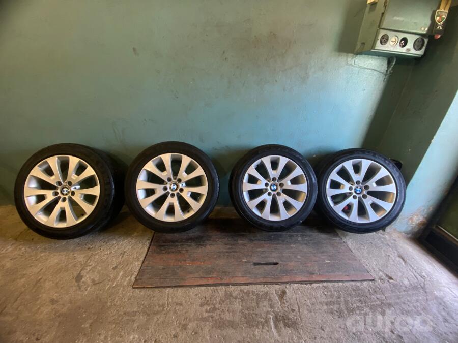 BMW, lietie