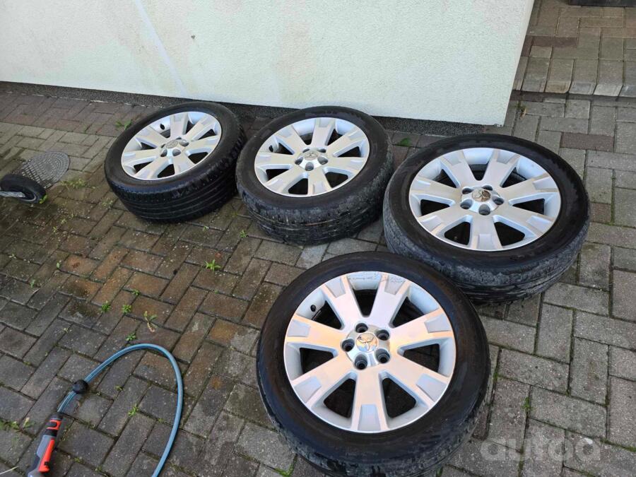 Mitsubishi, lietie