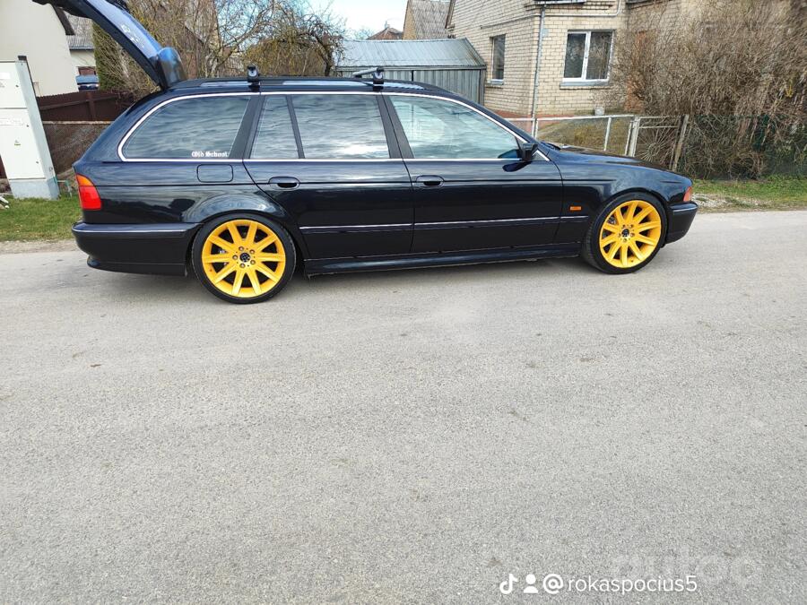 BMW, lietie