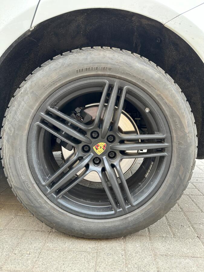 Porsche, lietie