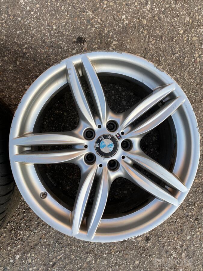 BMW, lietie