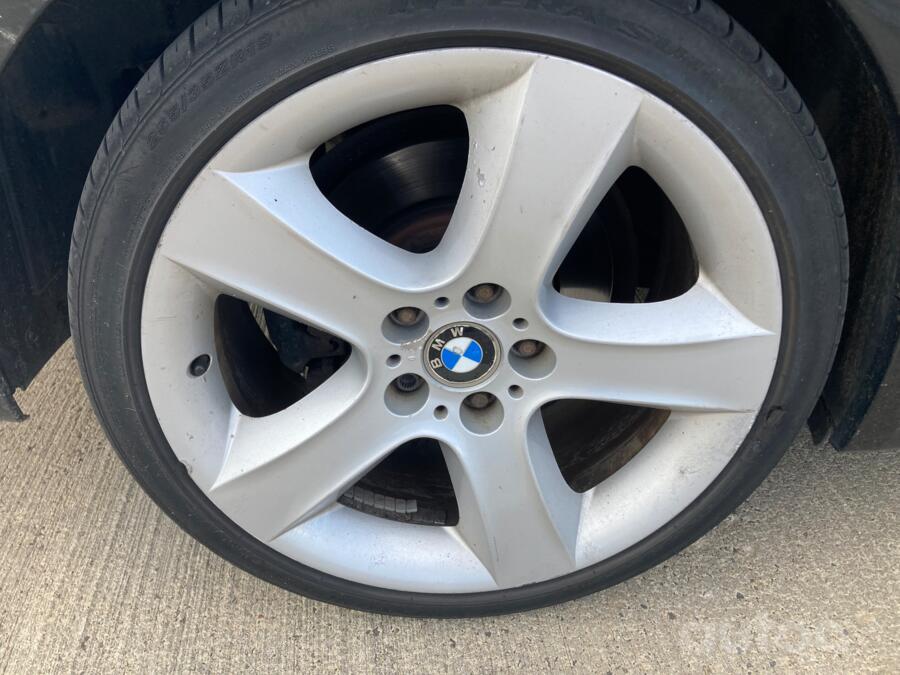 BMW, lietie