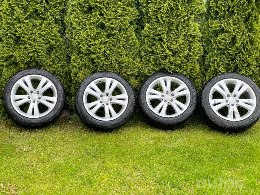 Mercedes, lietie