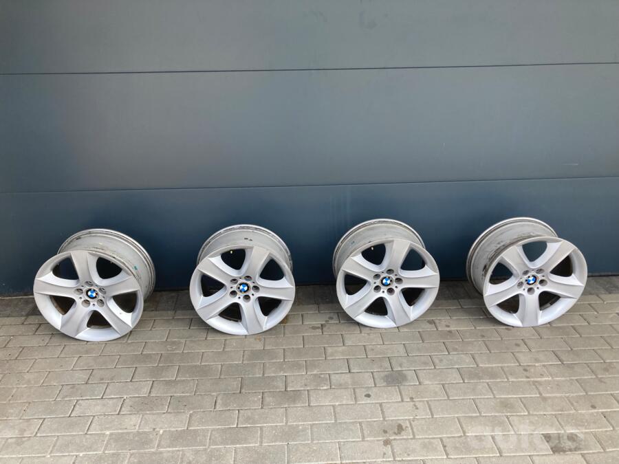 BMW, lietie
