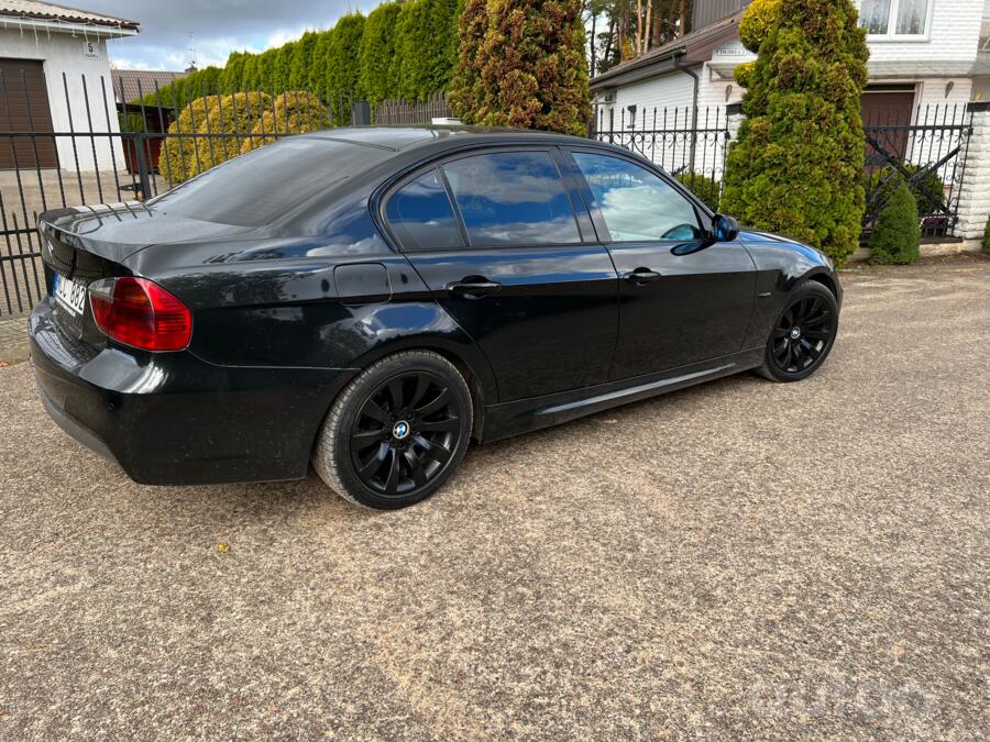 BMW, lietie