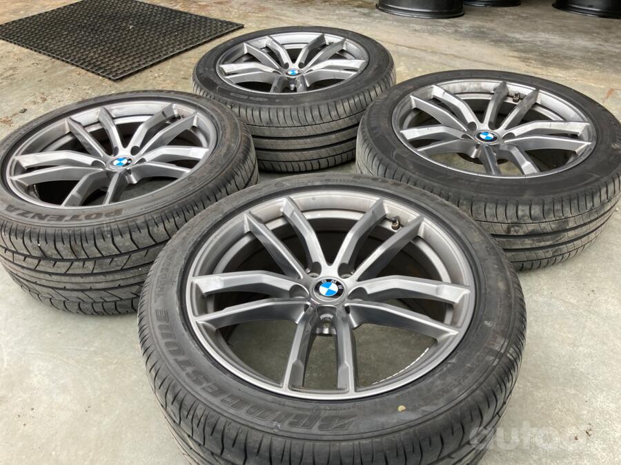BMW, lietie