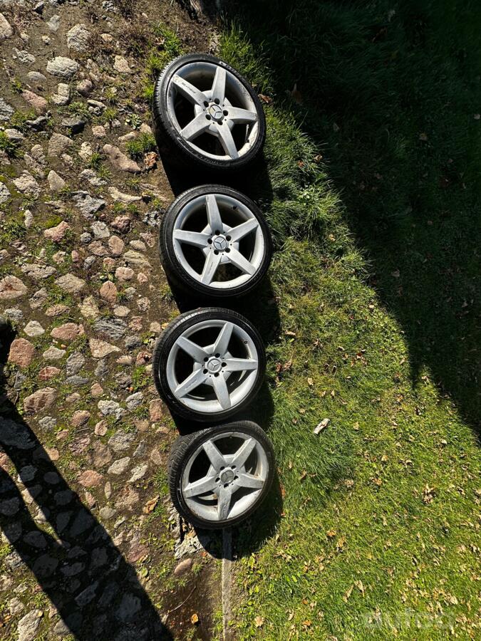 Mercedes, lietie