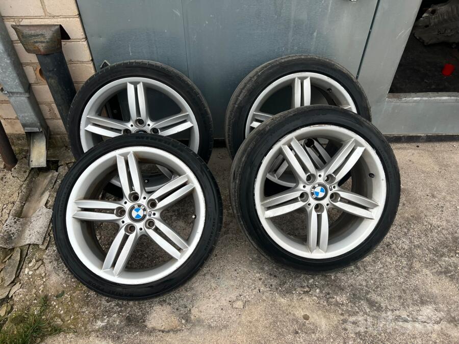 BMW, lietie