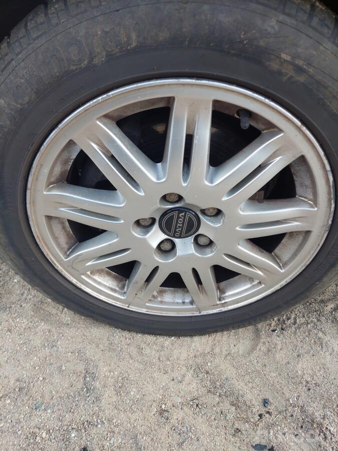 Volvo, lietie