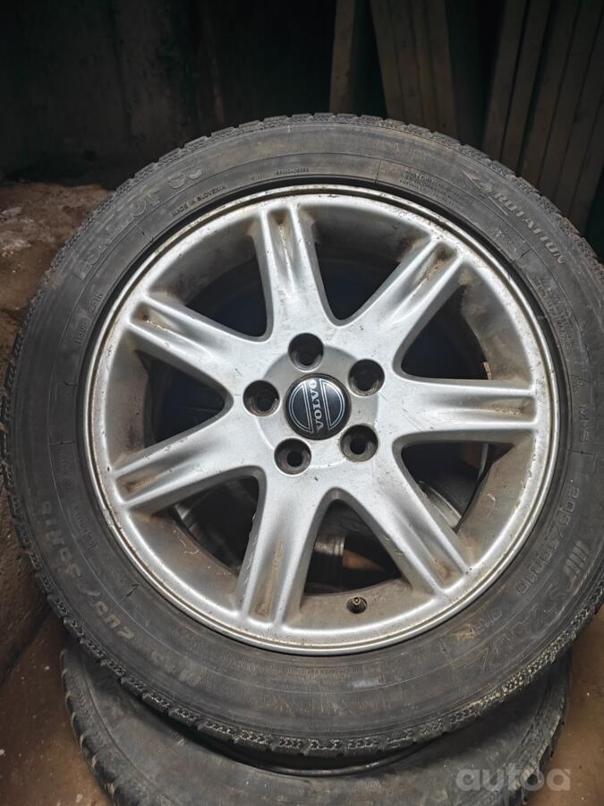 Volvo, lietie
