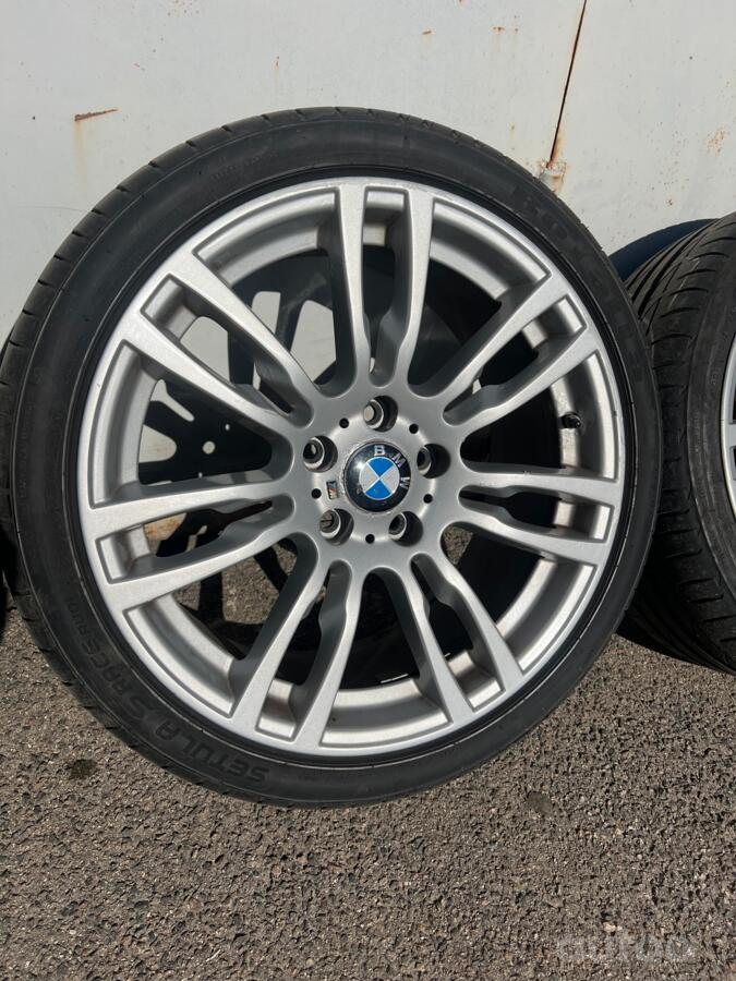 BMW, lietie