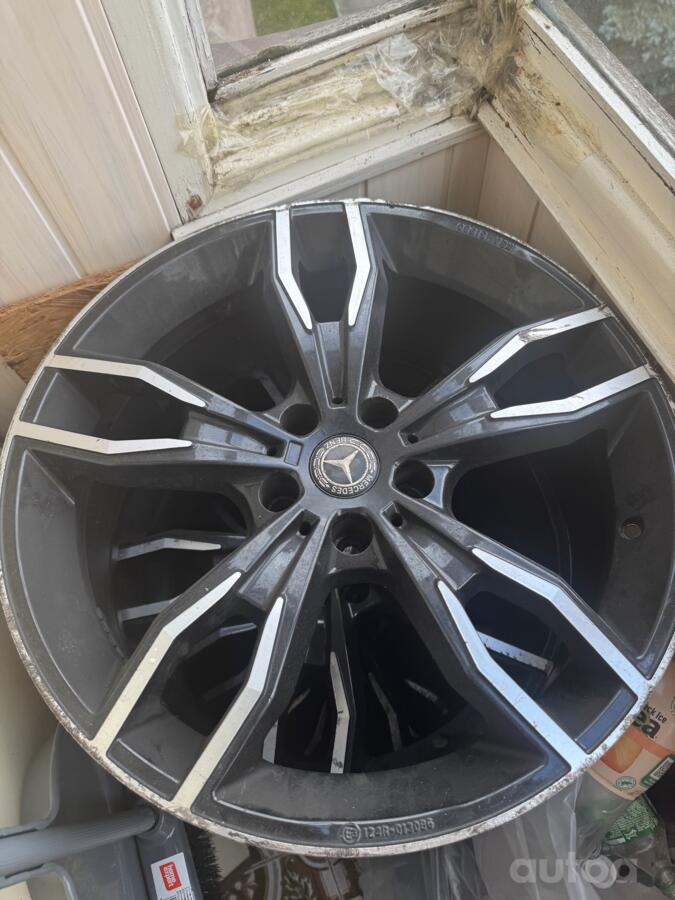 Mercedes, lietie