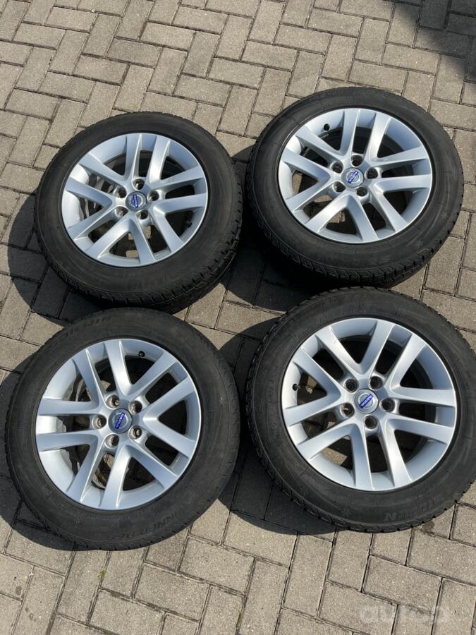 VOLVO S60, lietie