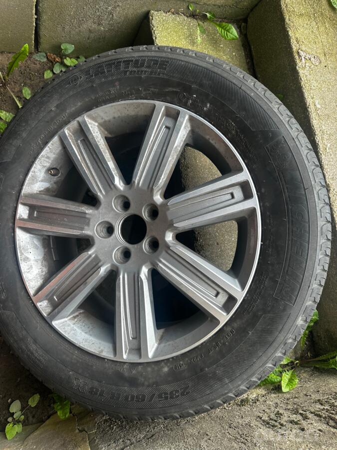 Volvo, lietie