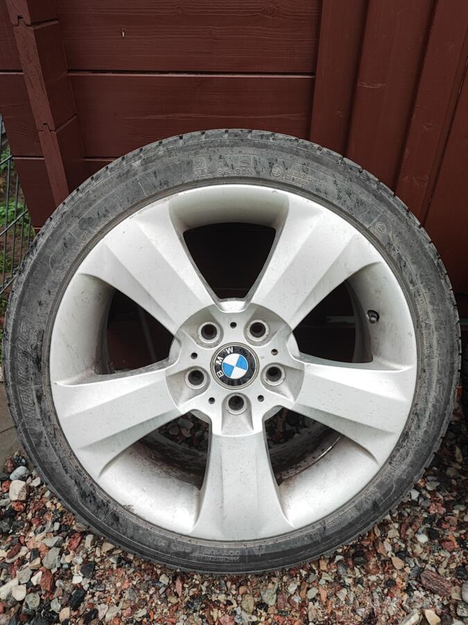 BMW, lietie