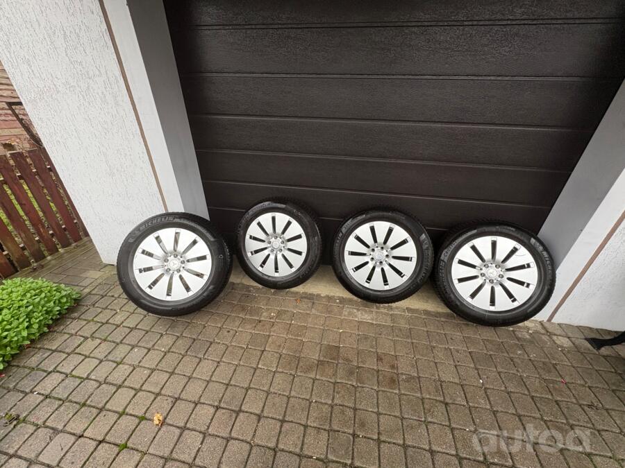 Mercedes nenz, lietie