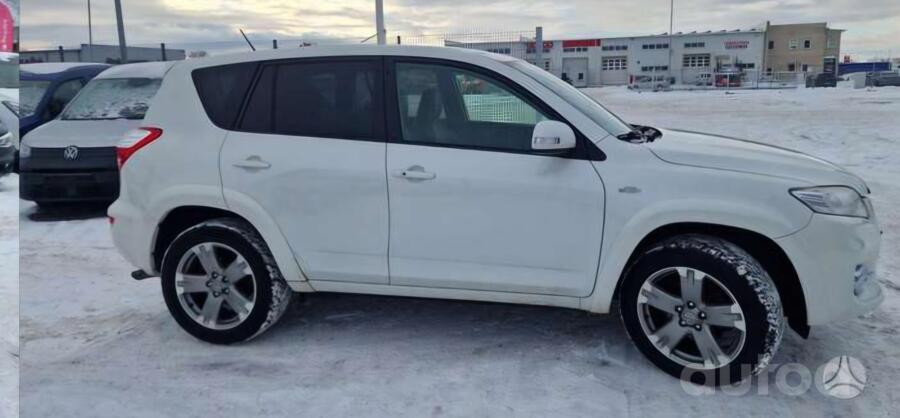 Toyota, lietie