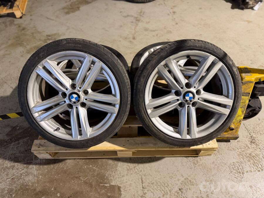 BMW, lietie