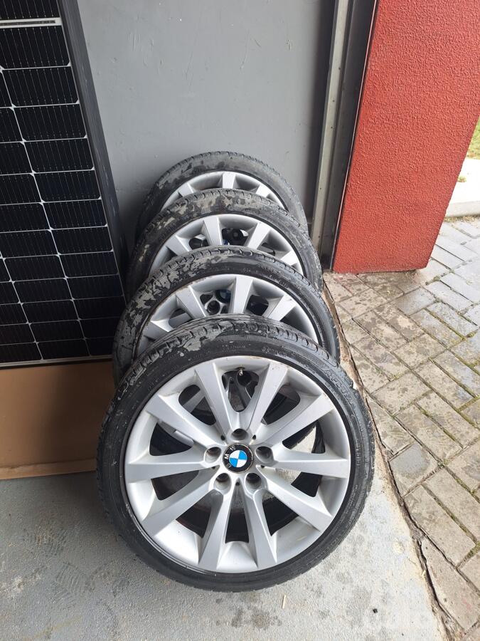 BMW, lietie