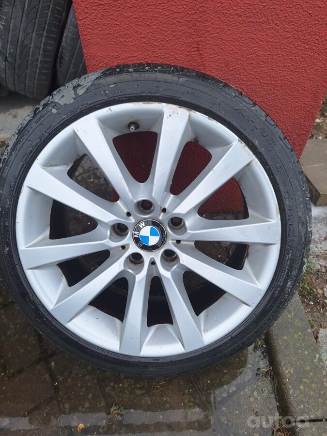 BMW, lietie