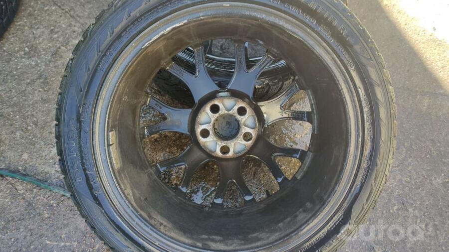 Volvo, lietie