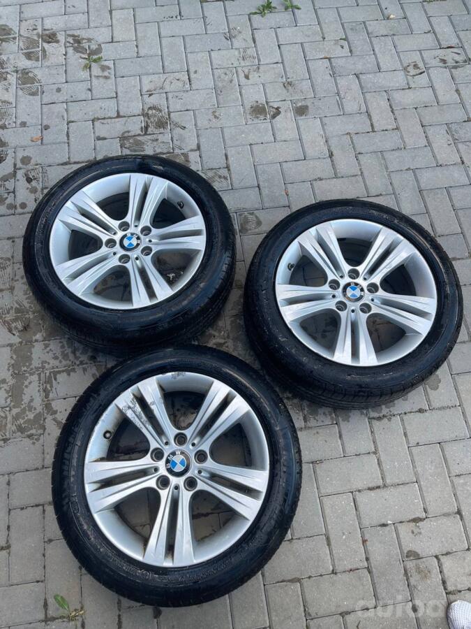BMW, lietie