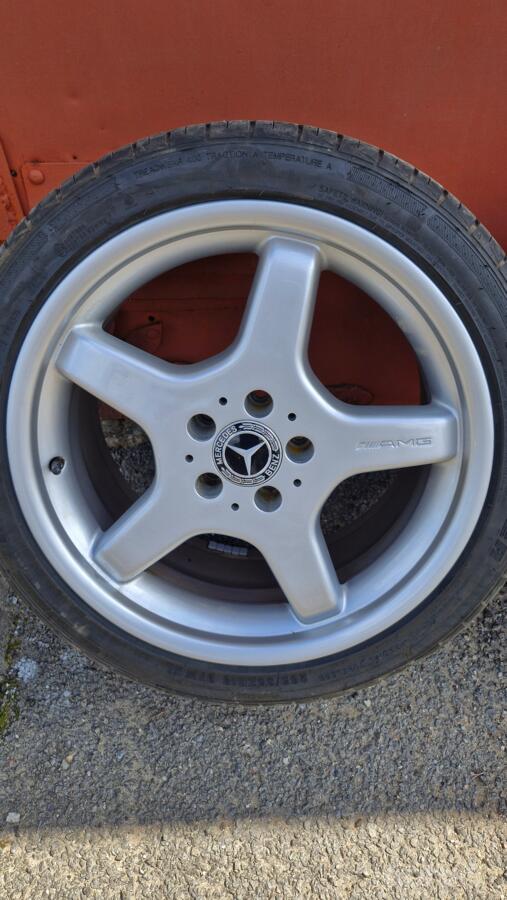 Mercedes benz, lietie